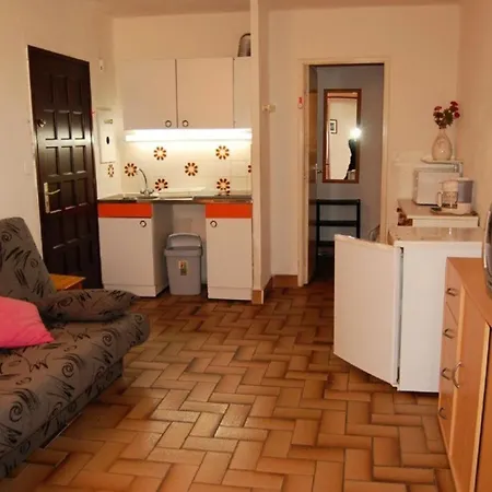 شقة Les Cyclades - 4 Personnes 4 Couchages Port Leucate. Ref: 2cyc_39a Mae-4894